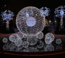 Рождественская елка в Париже